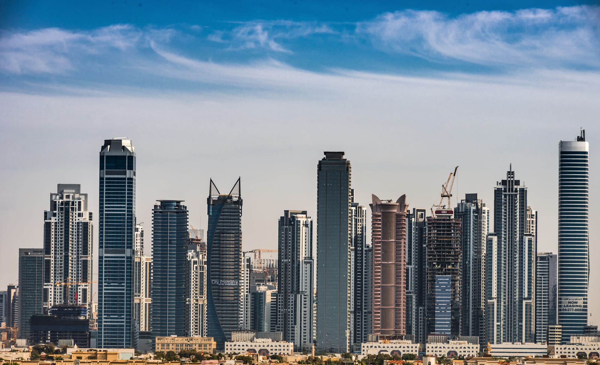 Dubai Commercial Property H1 2026: AED 19.5bn Across 3,415 Deals, +183% YoY