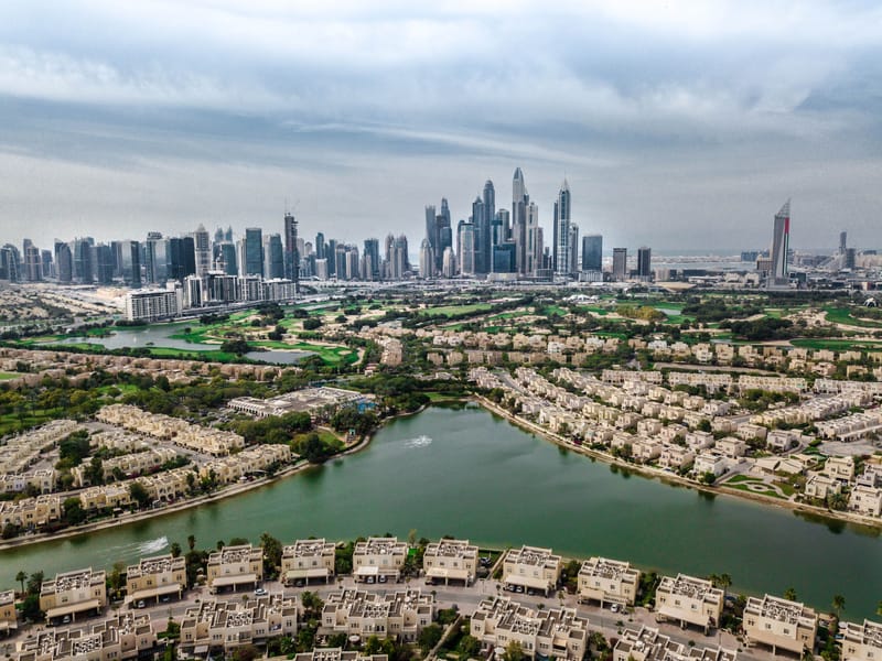 Off-Plan vs Resale in Dubai 2026: A Decision Framework for Investors